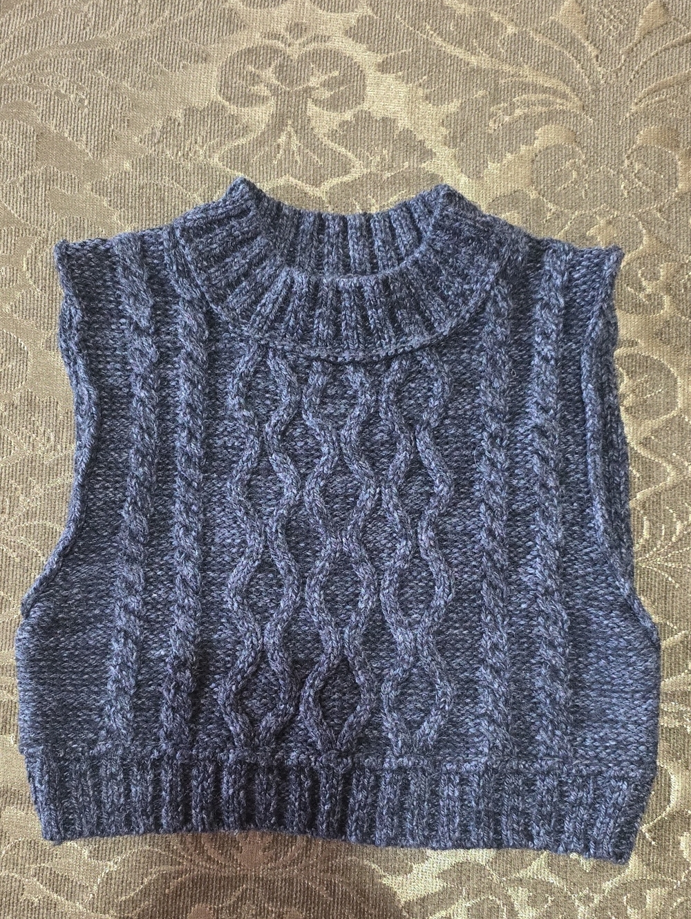 Boys Urban Outfitters Gray Cable Knit Mock Neck Sweater Vest